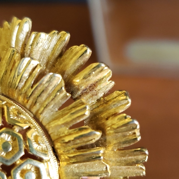 VTG Gold Sunburst Flower Necklace - Picture 7 of 7